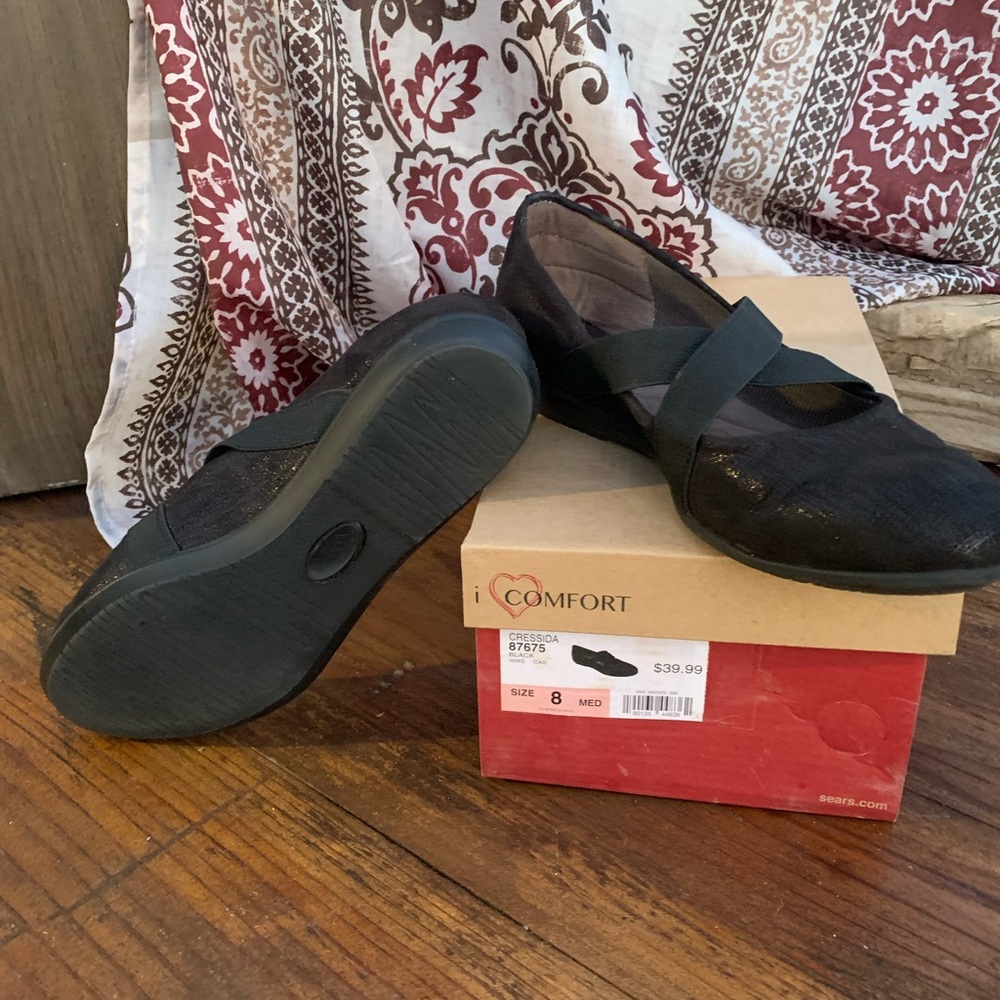Black strap flats